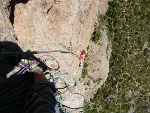 4 llarg de la via obert per A. sureda 6b+