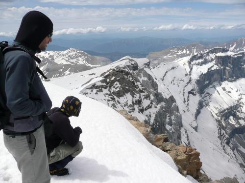 Contemplant la vista des del cim del Marboré