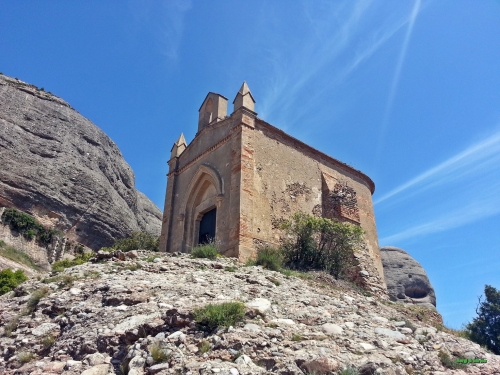 Ermita de Sant Joan de Montserrat, pujant a la Miranda de Santa Magdalena